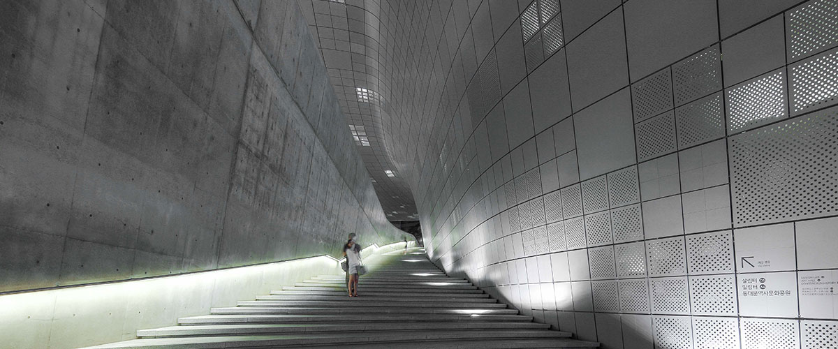 Zaha Hadid 1950-2016 '건축은 사람으로 하여금 생각할 수 없는 것들을 생각할 수 있도록 해야한다.'