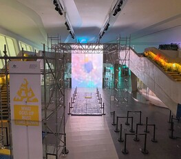 DDP SHOWROOM: 어른이 보호구역